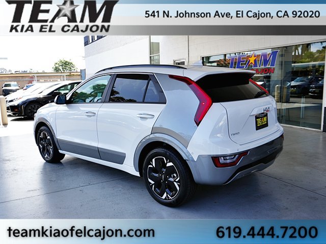 New 2026 Kia Niro Wave w/ Wave Preserve Package FWD image 8