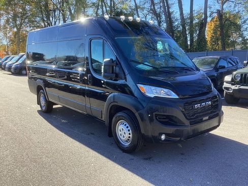 New 2026 RAM ProMaster 3500 w/ Premium Convenience Group image 4