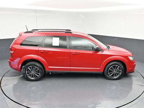 Used 2018 Dodge Journey SE w/ Blacktop Package FWD image 21