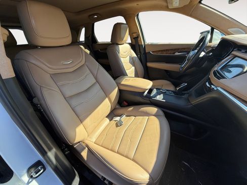 Used 2022 Cadillac XT5 Premium Luxury w/ Platinum Package image 19