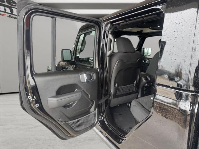 New 2026 Jeep Gladiator Mojave AWD/4WD image 39