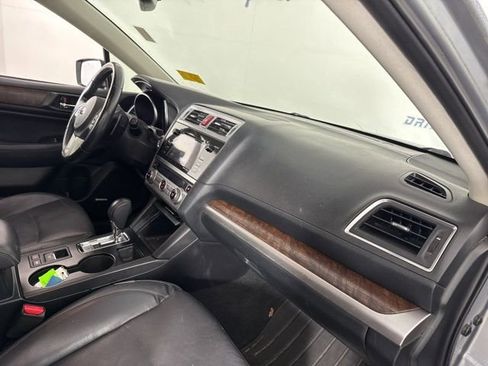 Used 2015 Subaru Outback 3.6R Limited image 14