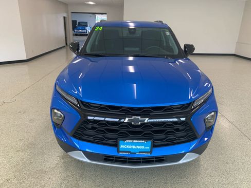 Used 2024 Chevrolet Blazer LT w/ Convenience Package image 3