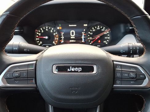 Certified 2022 Jeep Compass Limited image 15
