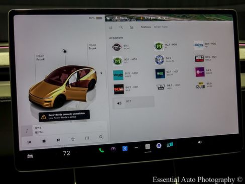 Used 2026 Tesla Model Y 2WD image 22