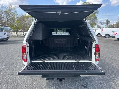 Used 2019 Nissan Frontier SV image 24