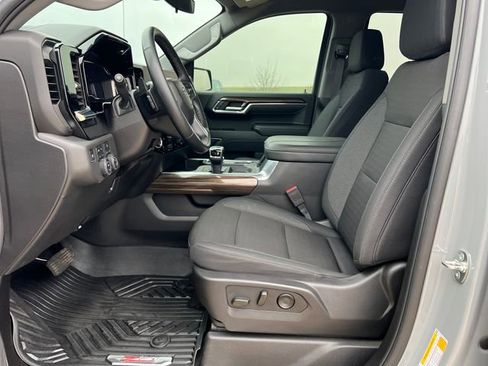 Certified 2024 Chevrolet Silverado 1500 LT Trail Boss image 9