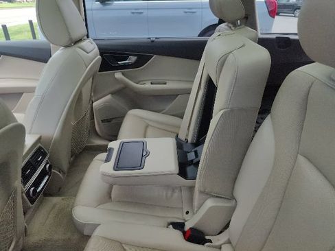 Used 2019 Audi Q7 3.0T Prestige AWD/4WD image 21
