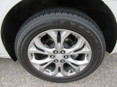 Used 2021 Buick Enclave Avenir w/ Avenir Technology Package image 11