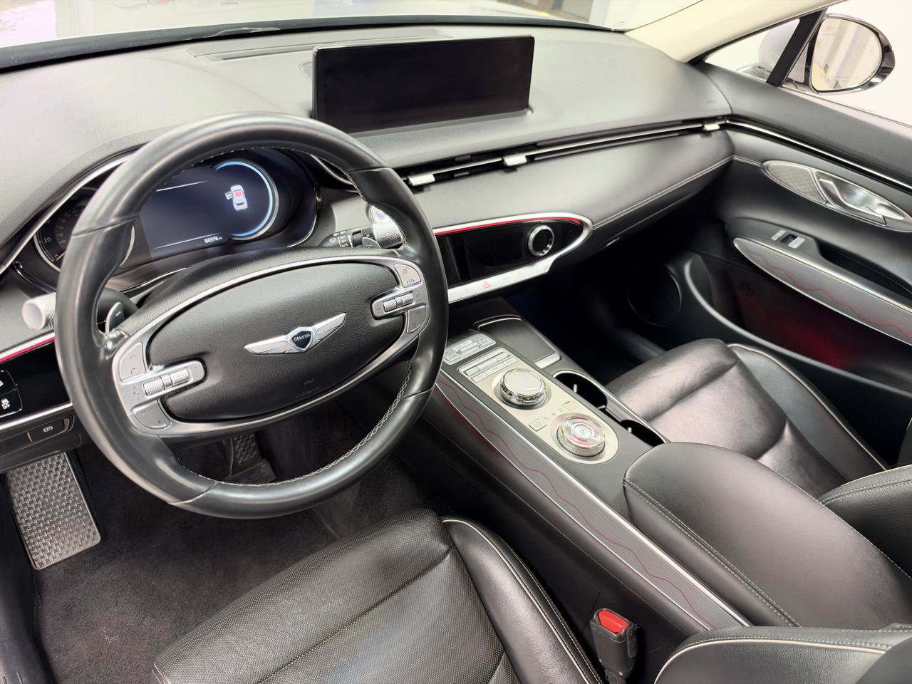 Used 2022 Genesis GV70 2.5T w/ Advanced Package AWD/4WD image 27
