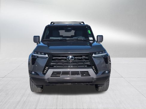 Used 2024 Lexus GX 550 w/ Accessory Package (2T) image 9