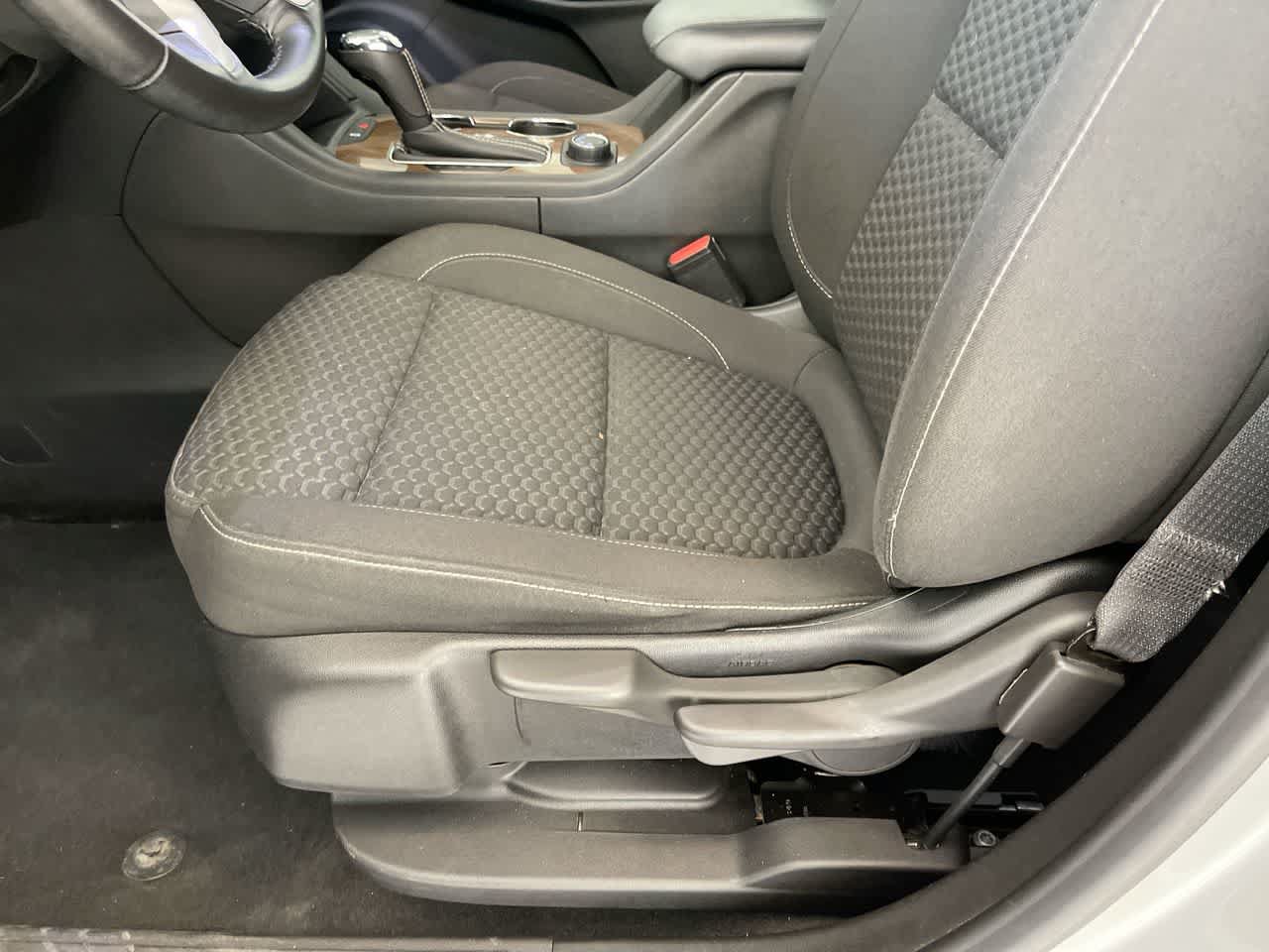 Used 2019 GMC Acadia SLE AWD/4WD image 12