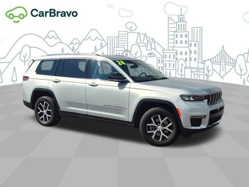 Used 2024 Jeep Grand Cherokee L Limited AWD/4WD image 23