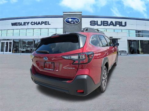 Certified 2025 Subaru Outback Premium image 4