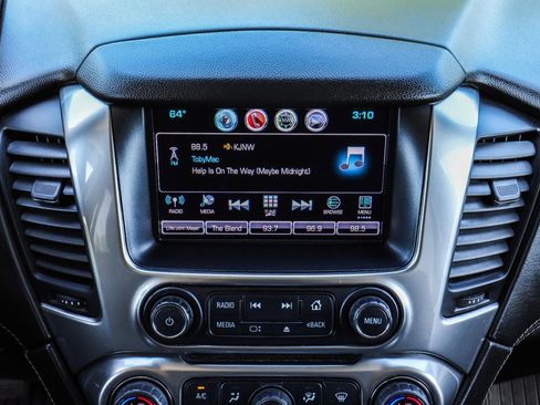 Used 2019 Chevrolet Tahoe LS AWD/4WD image 26
