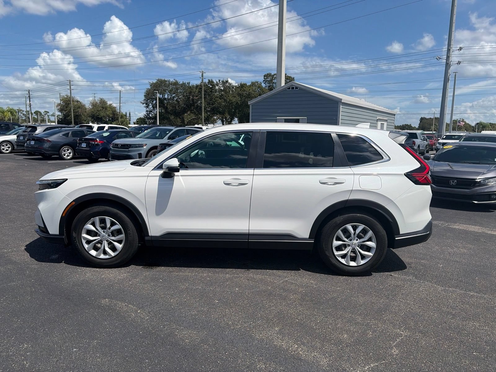 Used 2025 Honda CR-V LX image 4
