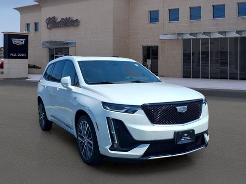 Certified 2023 Cadillac XT6 Sport w/ Technology Package AWD/4WD image 3