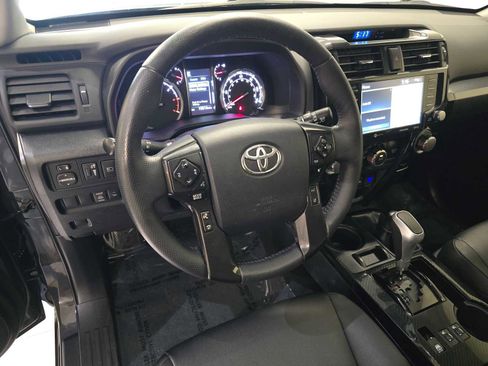 Used 2024 Toyota 4Runner TRD Off-Road Premium w/ Moonroof Package AWD/4WD image 2