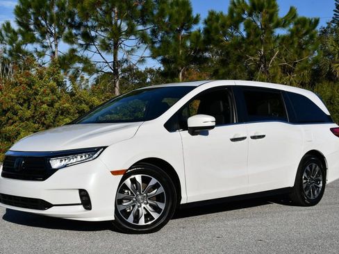 Used 2023 Honda Odyssey EX-L image 2