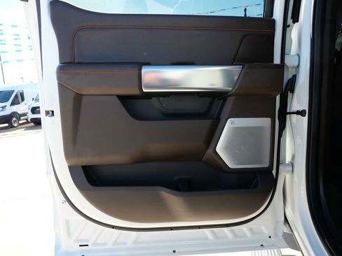 Used 2025 Ford F450 King Ranch w/ Chrome Package image 14