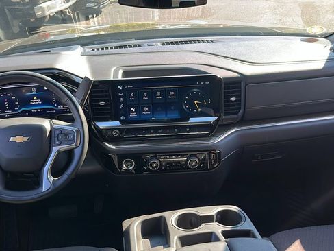 Used 2023 Chevrolet Silverado 1500 LT image 27