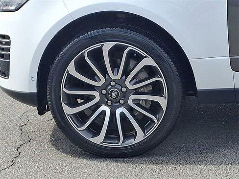 Used 2019 Land Rover Range Rover Autobiography image 10