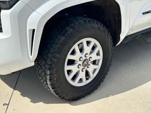 Certified 2026 Toyota Tacoma SR5 RWD image 9