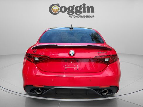 Used 2020 Alfa Romeo Giulia w/ Quick Order Package 22K Sport image 5