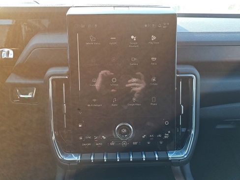 Used 2025 GMC Yukon Denali image 10