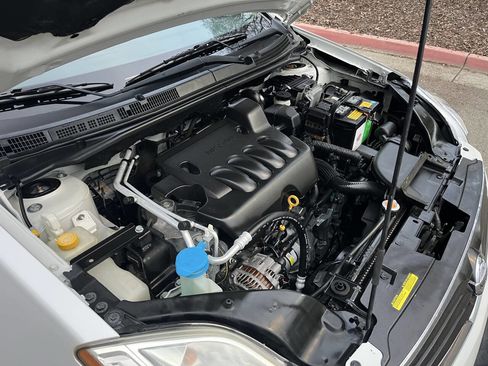 Used 2010 Nissan Sentra 2.0 S w/ Convenience Pkg image 17