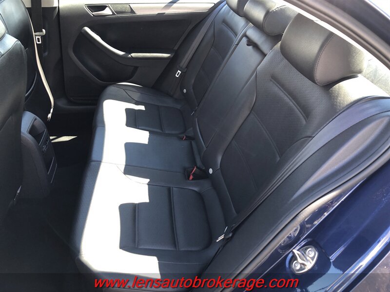 Used 2013 Volkswagen Jetta TDI FWD image 18