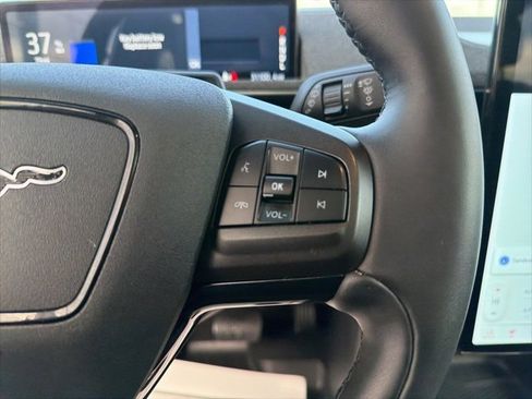 Used 2023 Ford Mustang Mach-E Premium image 23