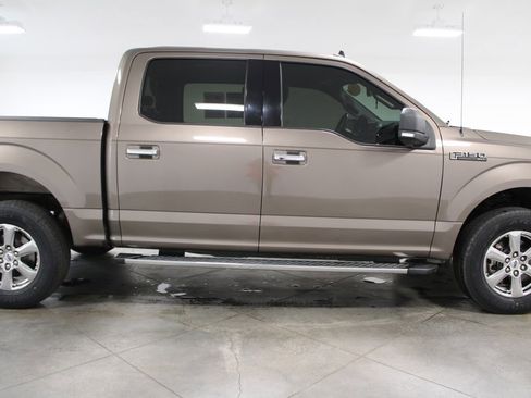 Used 2019 Ford F150 XLT w/ Equipment Group 301A Mid image 11