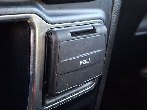 Used 2022 Jeep Wrangler Sport image 22