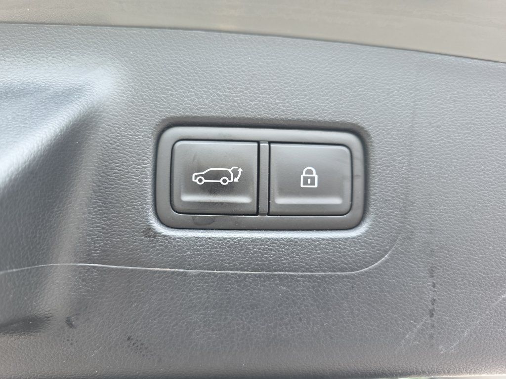 Used 2026 Hyundai Santa Fe SEL AWD/4WD image 15