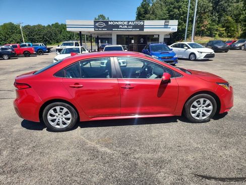 Used 2021 Toyota Corolla LE FWD image 1