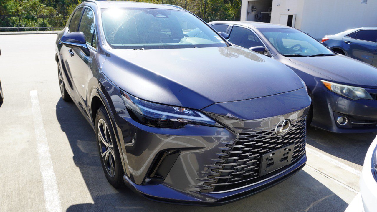 Used 2025 Lexus RX 350 Premium w/ Accessory Package (Z1) FWD image 2