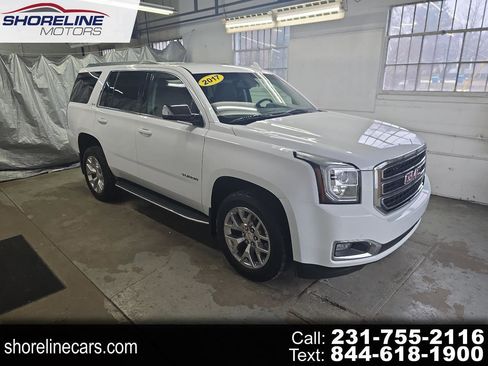 Used 2017 GMC Yukon SLE w/ SLE Value Package image 1