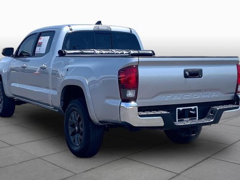 Used 2023 Toyota Tacoma SR5 RWD image 12