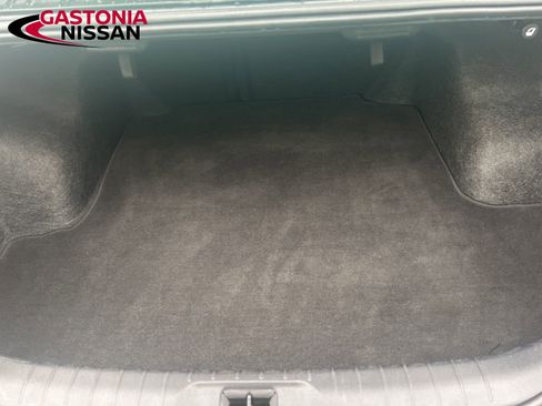 Used 2024 Nissan Altima 2.5 SV image 33