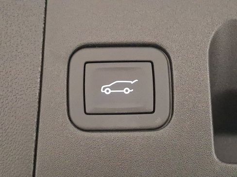 Certified 2025 Cadillac XT5 Premium Luxury image 21