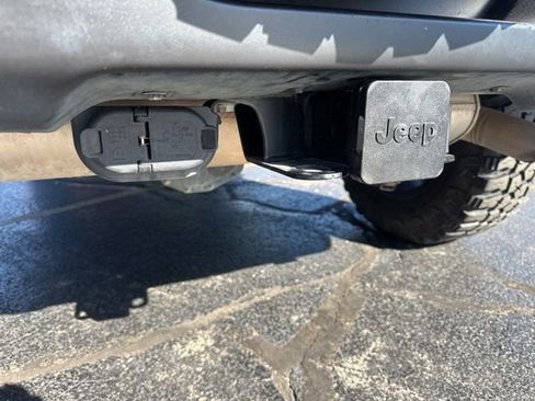 Used 2024 Jeep Wrangler Unlimited Rubicon 4xe image 16