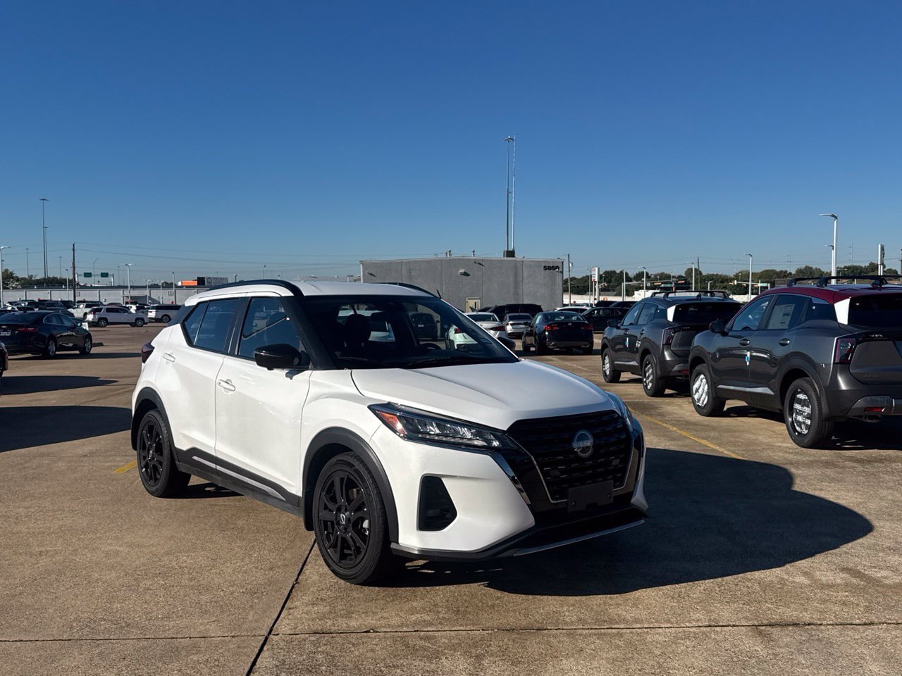 Certified 2023 Nissan Kicks SR w/ Exterior Package FWD image 2
