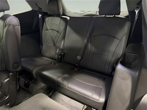 Used 2020 Buick Enclave Avenir w/ Avenir Technology Package image 33