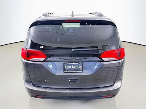 Used 2018 Chrysler Pacifica Touring-L Plus w/ Advanced Safetytec Group image 6