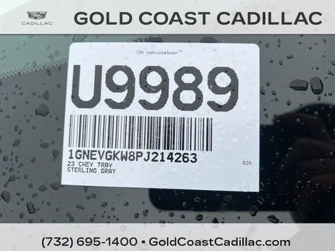 Used 2023 Chevrolet Traverse LT w/ Rear Camera Mirror Package image 27