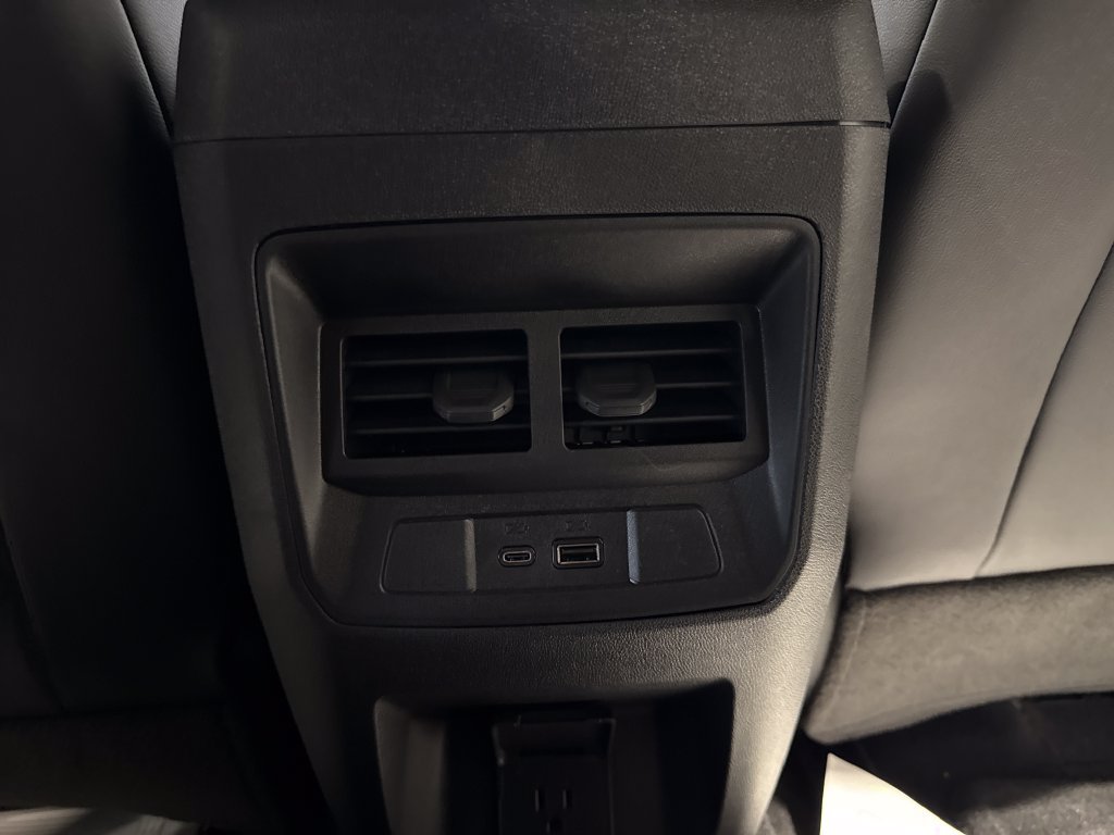 New 2026 Chevrolet Colorado LT w/ LT Convenience Package AWD/4WD image 35