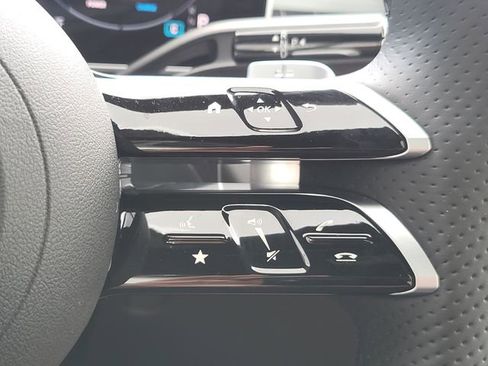 Used 2025 Mercedes-Benz C 300 4MATIC Sedan image 24