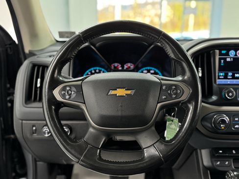 Used 2018 Chevrolet Colorado Z71 image 17