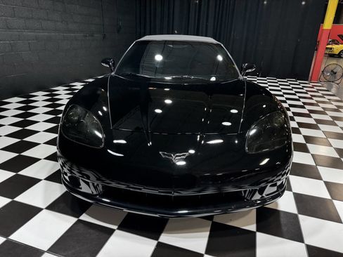 Used 2013 Chevrolet Corvette Convertible image 32